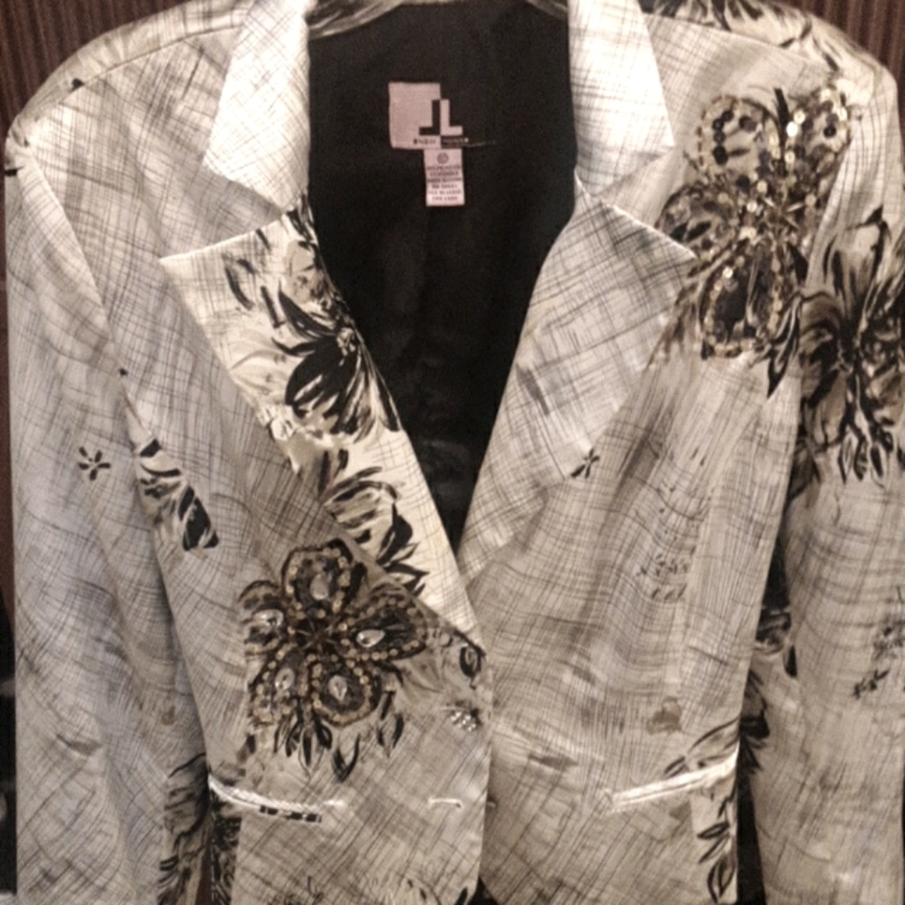 Jacket by JL - Picture 6 of 10
